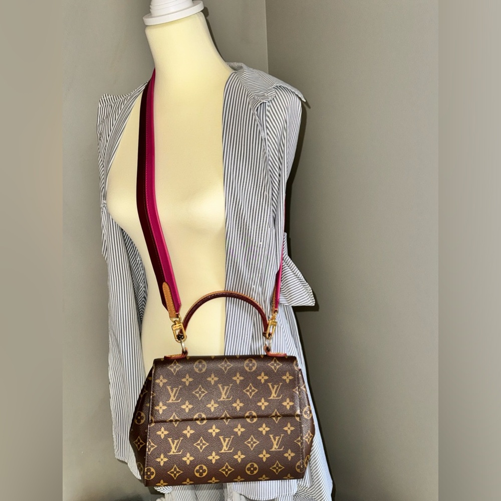 LOUIS VUITTON Cluny BB 2way Crossbody Hand Bag Monogram